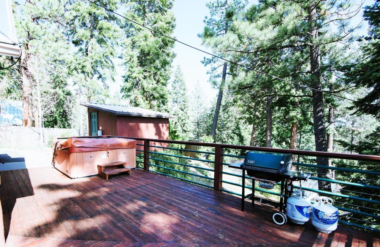 Pioneer Lake View- 4Br Easy Walk To Town Private Hot Tub - Sleeps 11 Villa Tahoe City Exterior foto